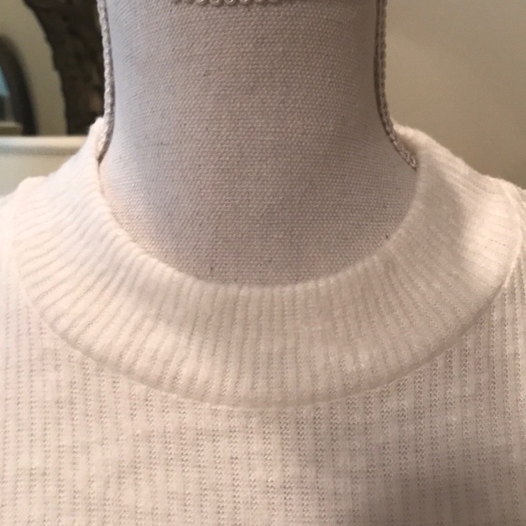 NWT White Bell Sleeve Ribbed Tunic InfinityRaine - Picture 4 of 7